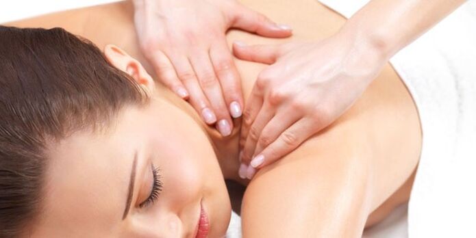 masáž pro hrudní osteochondrózu